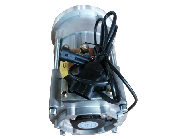 YBQA-2.5-48I01交流異步電動(dòng)汽車電機(jī)外形圖